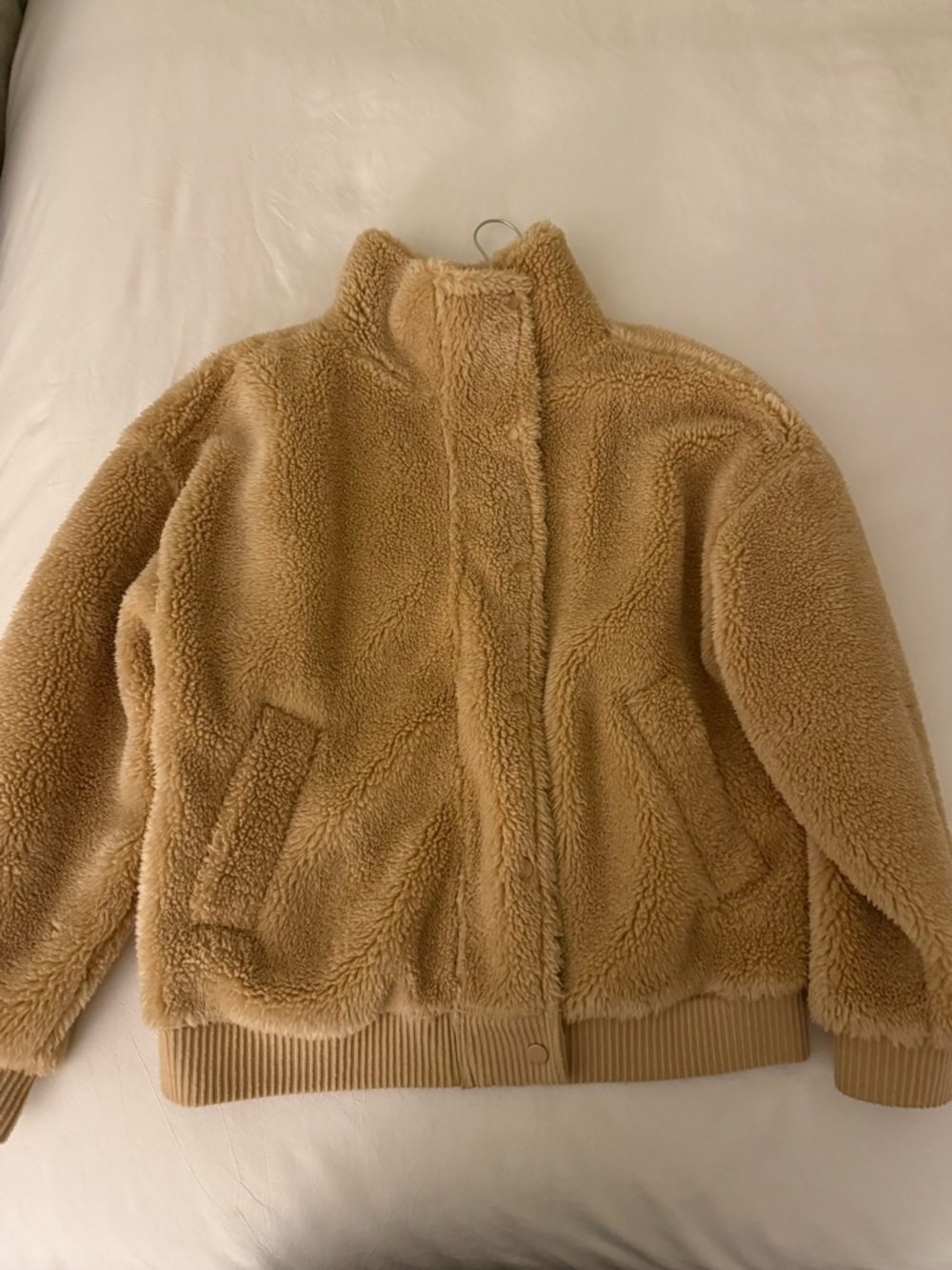 ALO Yoga Foxy Sherpa Jacket (M) - Picture 2 of 6